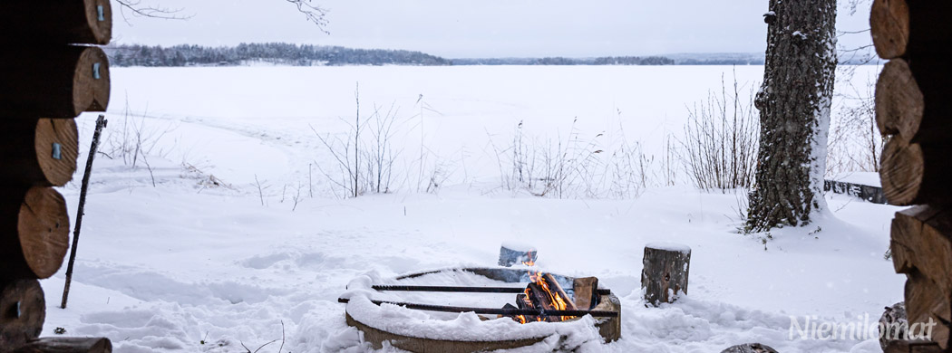 Enon saari lean-to shelter